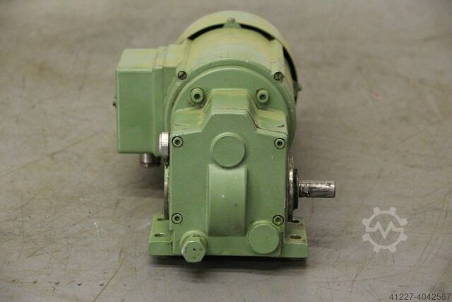 Motor de engrenagem 0.07 kW 75 rpm Zürrer LFV 451/1