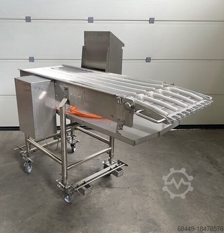 Vleesverwerkingsmachine Werfring Uitvoerband