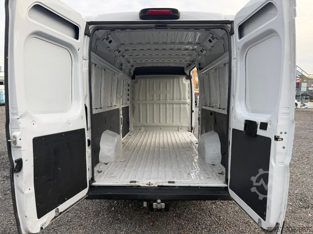 Højt tag varevogn CITROEN Jumper L2H2 / AHK / Klima /118 TKM /Navi/ 3 Sitz