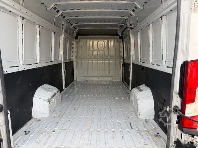 Højt tag varevogn CITROEN Jumper L2H2 / AHK / Klima /118 TKM /Navi/ 3 Sitz