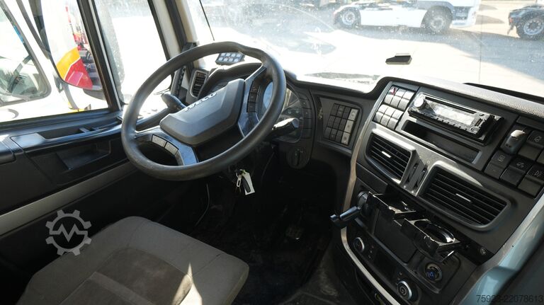 Standaard-SZM Iveco Stralis 460 6x2 584.000km