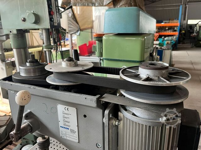 Mașină de găurit de banc Maxion BT18STP  