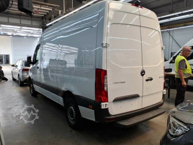 Skåpbil Mercedes-Benz Sprinter 317 CDI,L2H2,Automatik,Kamera,Navi