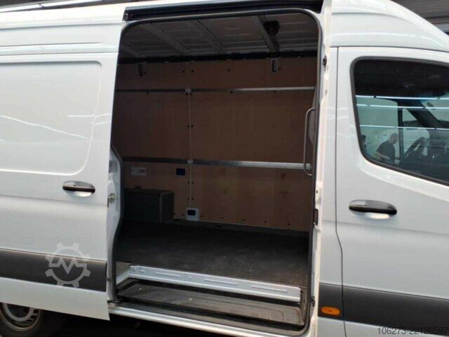 Skåpbil Mercedes-Benz Sprinter 317 CDI,L2H2,Automatik,Kamera,Navi