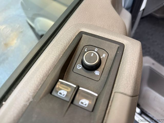 Skåpbil VOLKSWAGEN Crafter Kasten 4Motion DSG ACC LED RCAM NAVI AHK