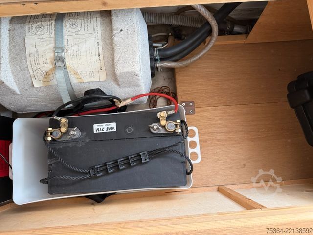 Karavan KIP Hy-Line KH48T Mover Warm Wasser Vorzelt