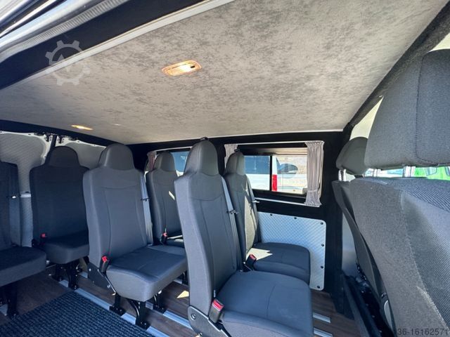 Minibús MERCEDES-BENZ eVito Elektro 9 Sitzer Automatik Klima