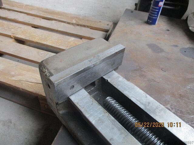 Machinebankschroef unbekannt S200-562