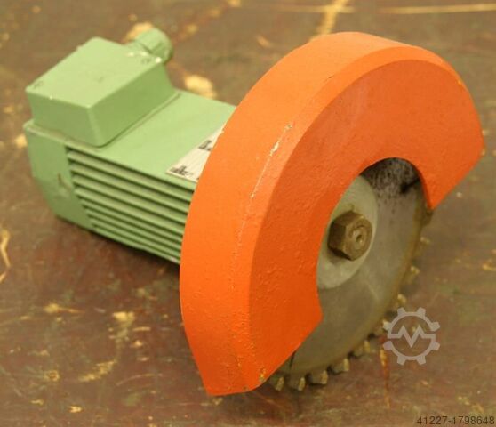 Frezen van motor voor rand verwerking van machines Perske KNS 21.05-2