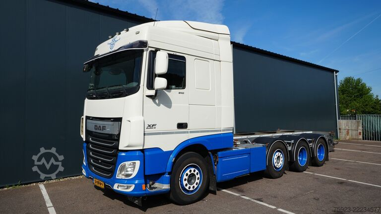 Transportul de containere DAF XF 510 8x2 20FT container transport truck