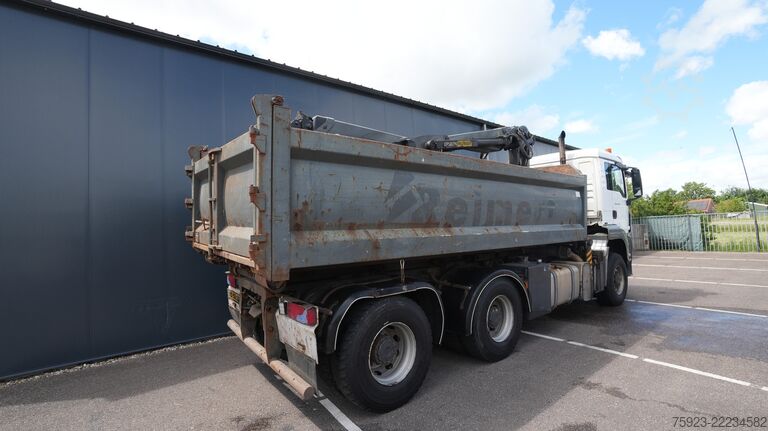 Vrachtwagen met kraan MAN TGS 26.440 6x6 cable system tipper truck with p...