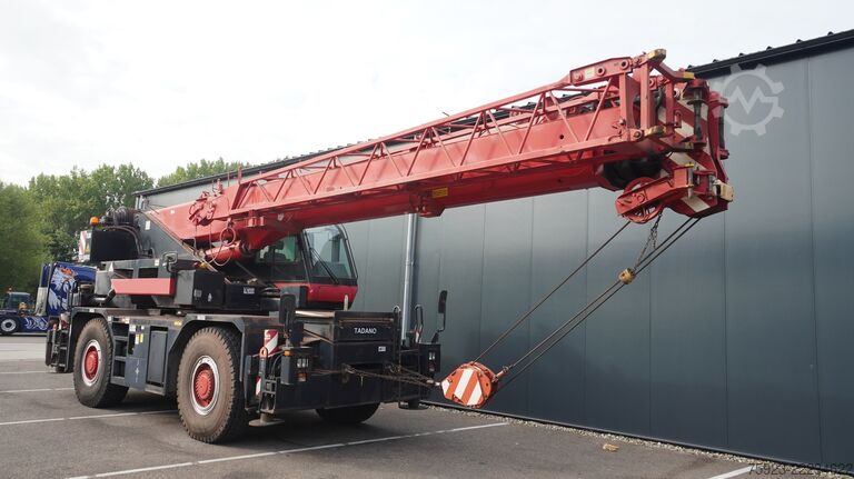 Camion cu macara TADANO-FAUN GR-300EX WITH JIB 4X4X4 ROUGH TERRAIN CRANE