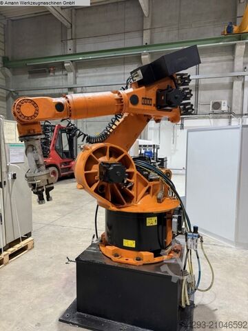 Roboți - Manipulare KUKA KR 125L90/2