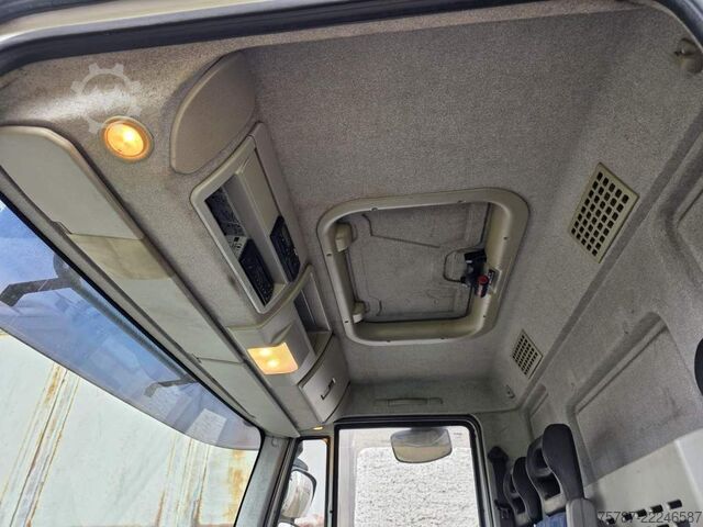 Camión plataforma con toldo IVECO 120E25 Pritsche&Plane,Ladebordwand 1,5 To