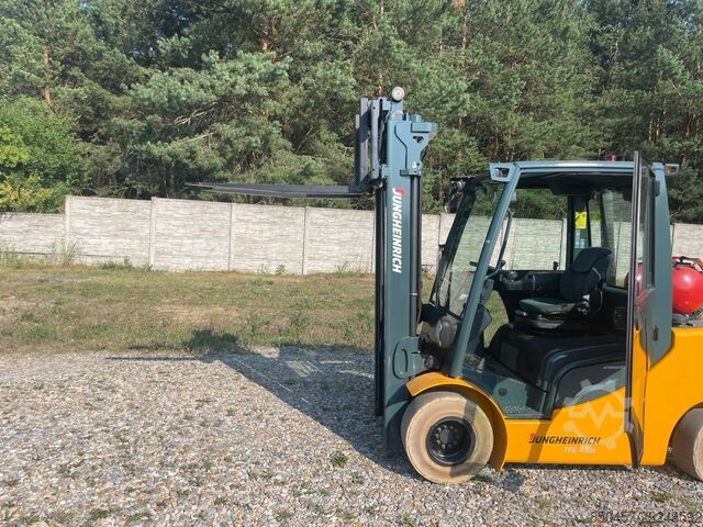 Carretillas elevadoras de GLP Jungheinrich TFG435S
