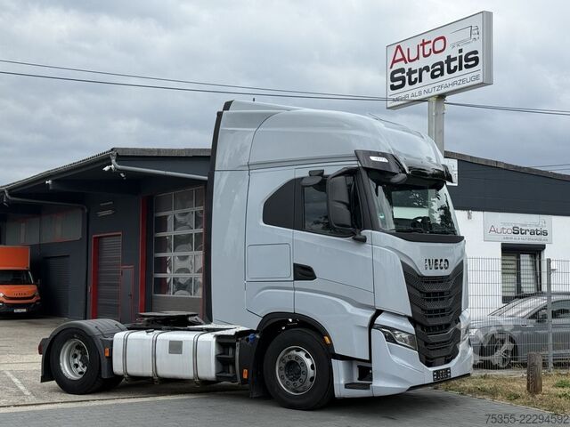 Cap tractor standard IVECO S-WAY AS440S48 E6d ACC Intader NAVI 2xTank Leder