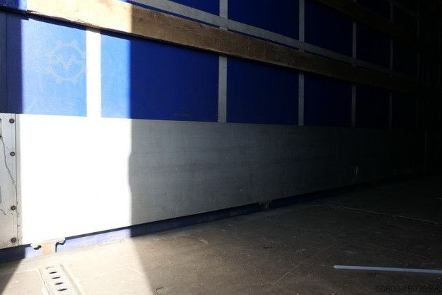 Prikolica sa zamenjivim šasijama Stern, BDF, Schiebeplane, Alu-Bordwände