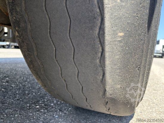 Tippsemitrailer MENCI MENCI KASTENMULDE SL740R,  GETREIDESCHIEBER, LIFTACHSE