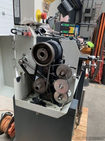 Tornio parallelo Wabeco D6000E