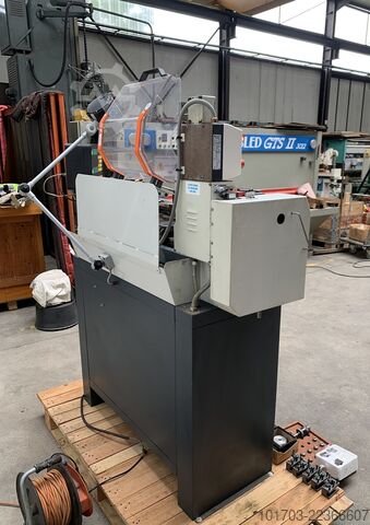 Tornio parallelo Wabeco D6000E