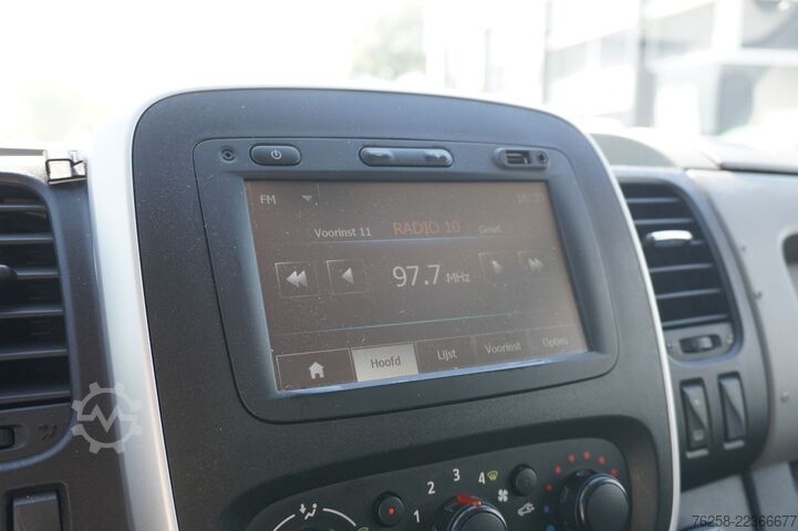Bestelwagen Renault Trafic 1.6 dCi L2 - Airco - Navi - Cruise - €3...