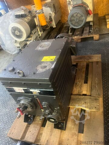 Rotary vane pump Edwards E1M 175