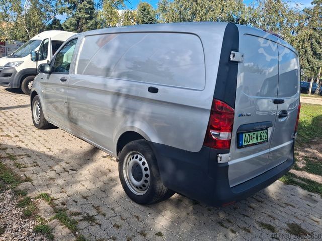 Panelová dodávka MERCEDES-BENZ Vito eVito 111/112