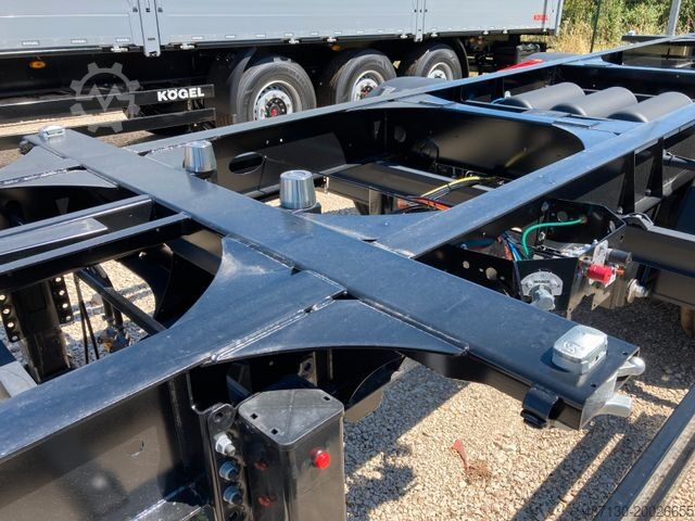 Chassis de semirreboque KÖGEL ZWE