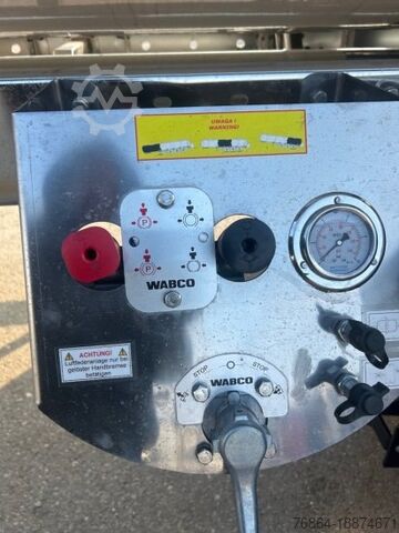 Ημιρυμουλκούμενο βυτιοφόρο ROMEX R-31, LEBENSMITTELTANKAUFLIEGER 31000L 3 KAMMERN