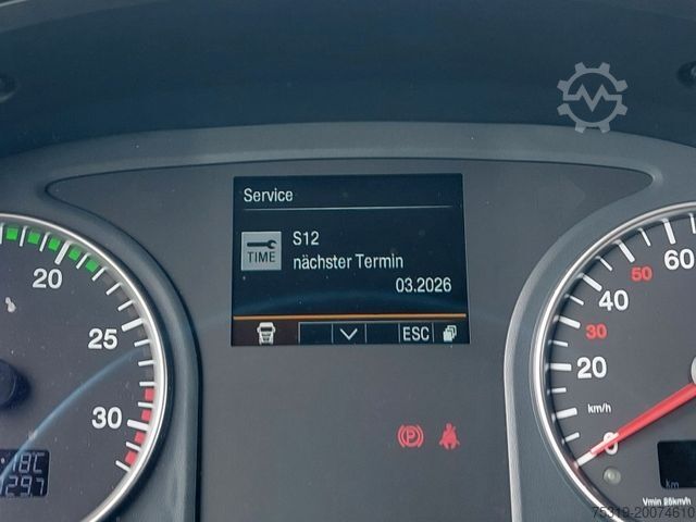 Platós teherautó ponyvával MAN TGL 12.250 BL 4x2