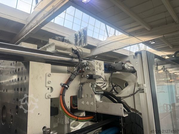 Injection molding machine Engel e-Motion 740/280 T WP