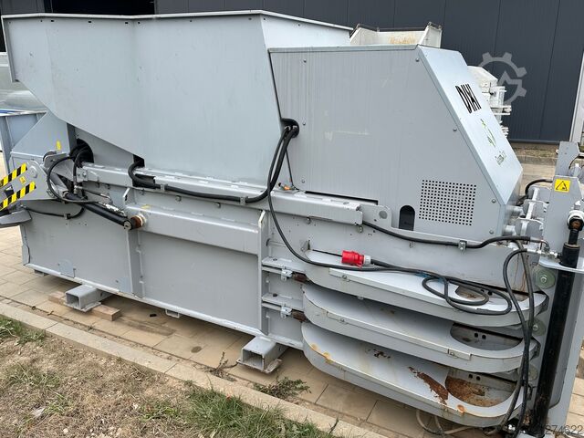 DIXI 60 SLD vízszintes bálázó DIXI 60 SLD