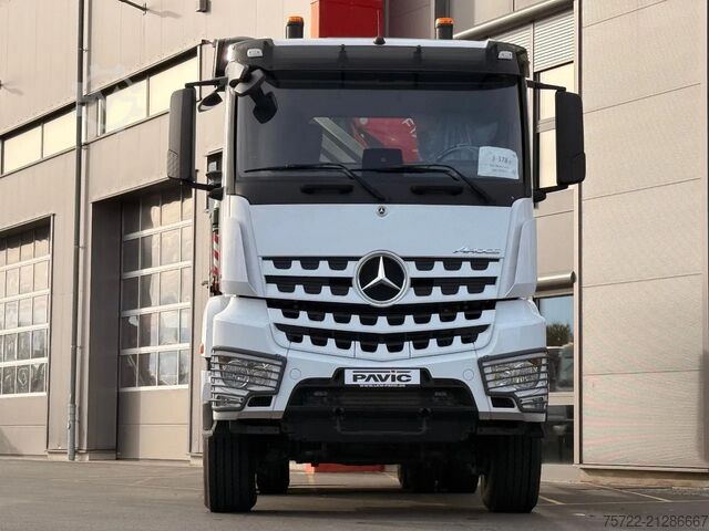 3 oldalú billenő Mercedes-Benz Arocs 3348 AK 6x6 Krankipper mit Fassi F195A2.24