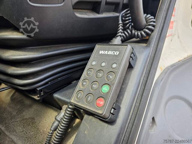 Samochód ciężarowy z plandeką typu platforma DAF DAF CF 310 Space Cab, Gardine, Ladebordwand 1,5