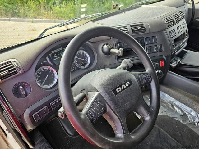 Samochód ciężarowy z plandeką typu platforma DAF DAF CF 310 Space Cab, Gardine, Ladebordwand 1,5
