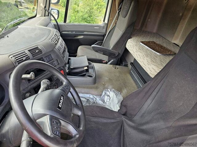 Samochód ciężarowy z plandeką typu platforma DAF DAF CF 310 Space Cab, Gardine, Ladebordwand 1,5