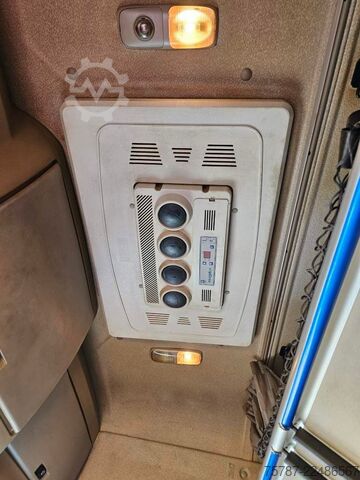 Samochód ciężarowy z plandeką typu platforma DAF DAF CF 310 Space Cab, Gardine, Ladebordwand 1,5