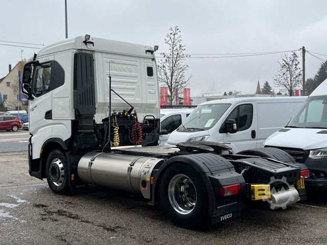 Standardowy ciągnik siodłowy IVECO Stralis AS440S46T LNG ACC Intarder BSIS+Kamera