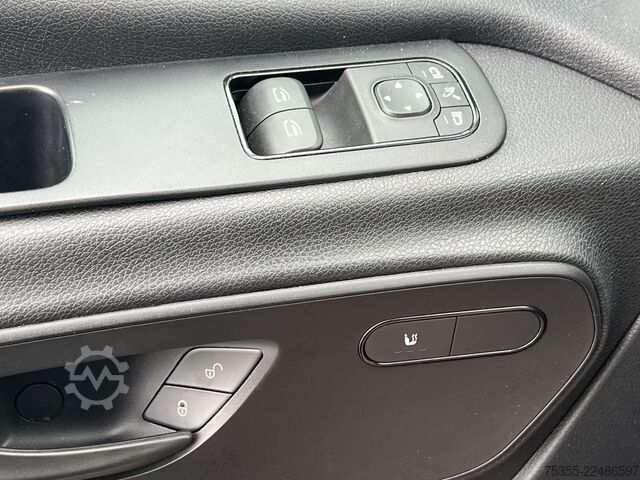 Furgon z wysokim dachem MERCEDES-BENZ Sprinter 319 CDI DISTRONIC NAVI 10MBUX 360° CAM