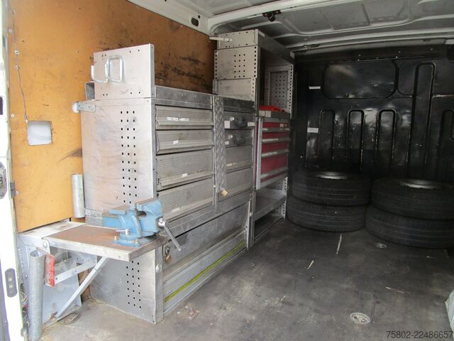 Panel kombi IVECO Daily 29L12V HPI 2.3 16V *3-Sitzer+AHK+Regale*