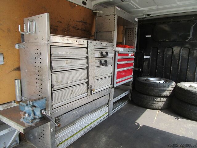 Panel kombi IVECO Daily 29L12V HPI 2.3 16V *3-Sitzer+AHK+Regale*