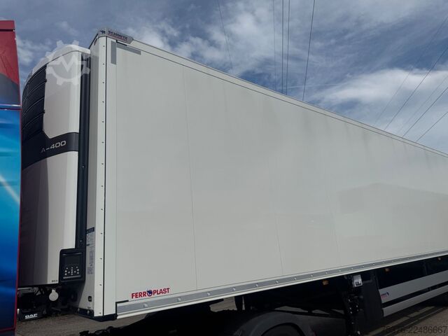 Chladírenský návěs SCHMITZ CARGOBULL SKO 20 City damaged
