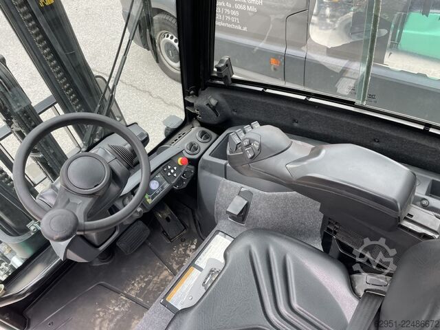 Elektrisk 4 -hjulig gaffeltruck Mitsubishi FB35N