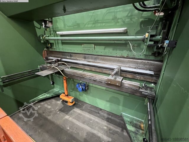 Hydraulische afkantpers HACO PPB 30180