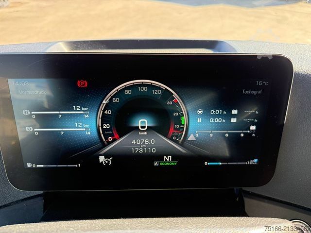 Italautó italáruszállító MERCEDES-BENZ ACTROS 2535 L Getränkekoffer 7,55 m LBW 2 T*LENK