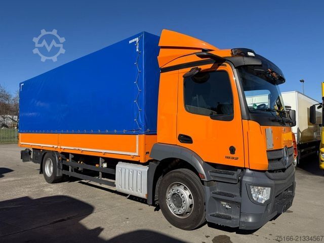 Platós teherautó MERCEDES-BENZ ACTROS 1832 L Pritsche/Plane 7,20 m LBW 1,5 T