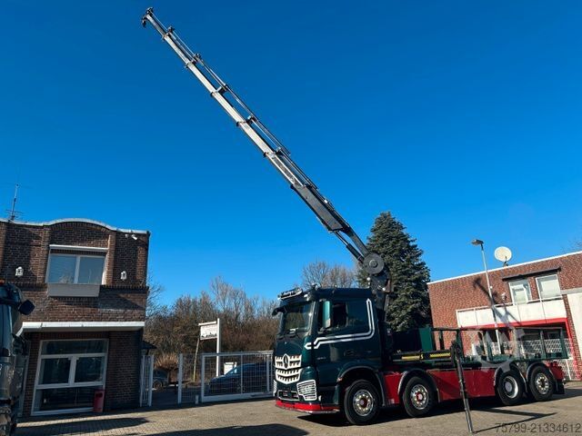 Lastbilmonteret kran MERCEDES-BENZ 3253 + HIAB 302 Kran 8x2-4 HAD ALLRAD