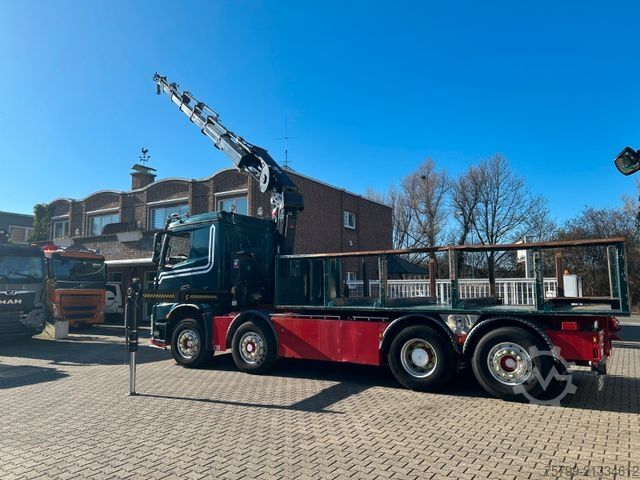 Lastbilmonteret kran MERCEDES-BENZ 3253 + HIAB 302 Kran 8x2-4 HAD ALLRAD
