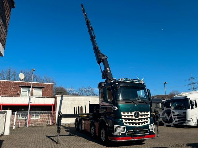 Lastbilmonteret kran MERCEDES-BENZ 3253 + HIAB 302 Kran 8x2-4 HAD ALLRAD