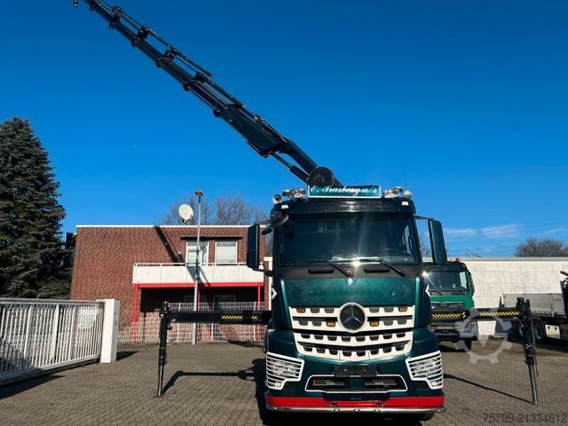 Lastbilmonteret kran MERCEDES-BENZ 3253 + HIAB 302 Kran 8x2-4 HAD ALLRAD